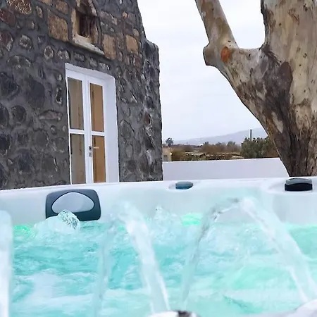 Holiday home Red Harmony Stone House Akrotiri (Santorini)