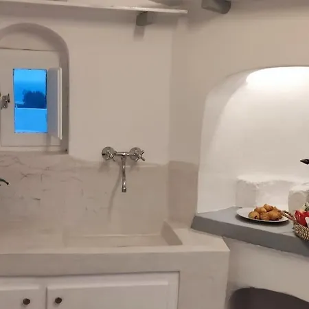 Red Harmony Stone House Holiday home