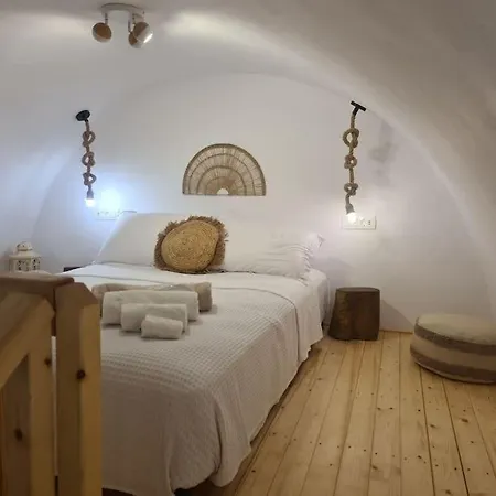 Сasa de vacaciones Red Harmony Stone House *