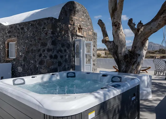 Red Harmony Stone House Ferienhaus Akrotírion