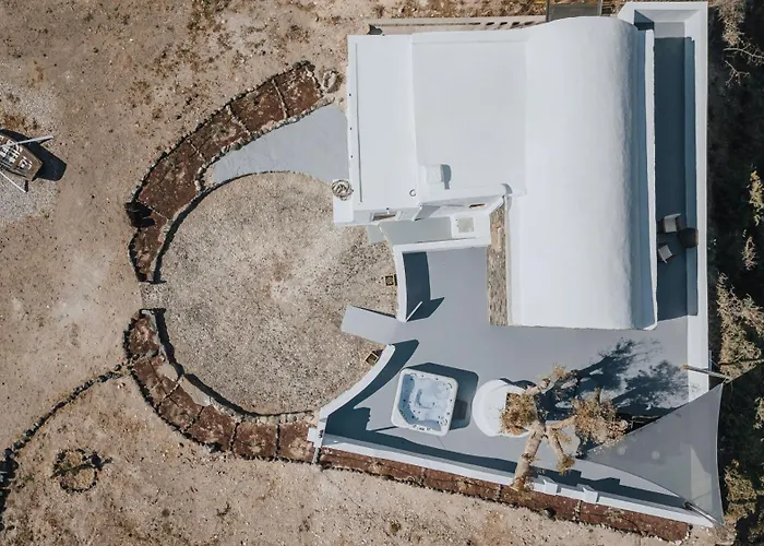 Ferienhaus Red Harmony Stone House *