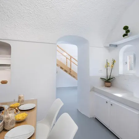 Red Harmony Stone House بيت للعطل