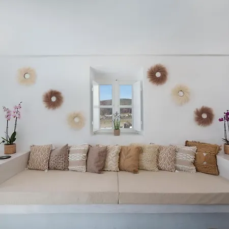 Red Harmony Stone House بيت للعطل