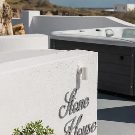 Red Harmony Stone House بيت للعطل *