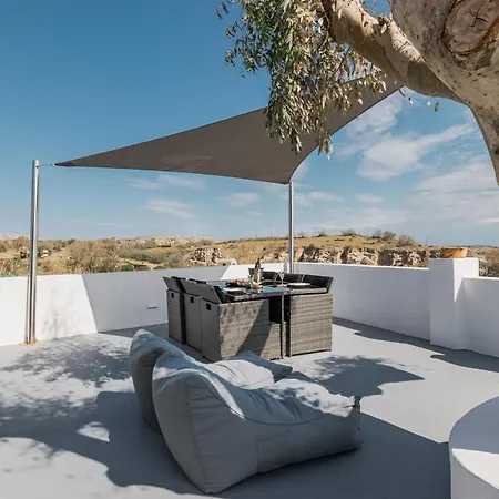 بيت للعطل Red Harmony Stone House *