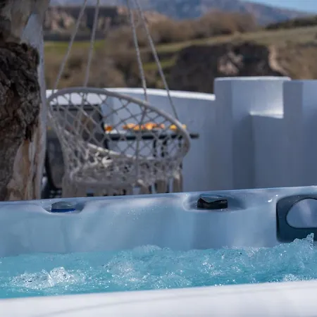 Red Harmony Stone House بيت للعطل *